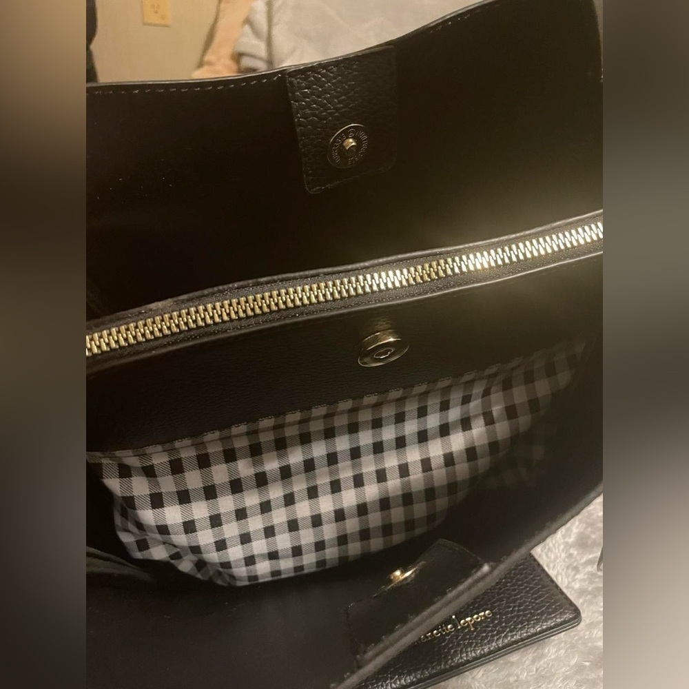 Nanette Lepore Black Sophisticated Shoulder Bag - Picture 4 of 4